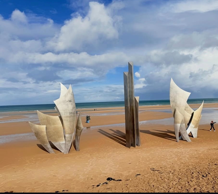 奥马哈海滩与美军公墓